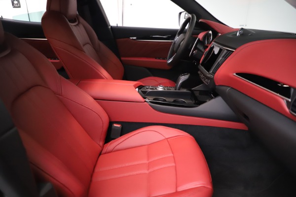 New 2021 Maserati Levante Q4 GranSport for sale Sold at Bugatti of Greenwich in Greenwich CT 06830 22