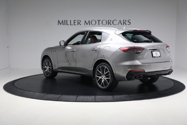 Used 2021 Maserati Levante Q4 GranSport for sale Sold at Bugatti of Greenwich in Greenwich CT 06830 10
