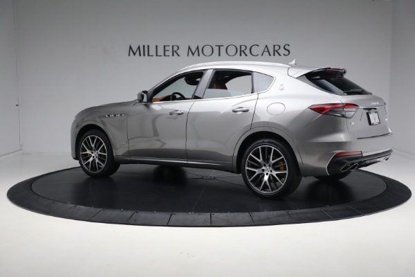Used 2021 Maserati Levante Q4 GranSport for sale Sold at Bugatti of Greenwich in Greenwich CT 06830 9