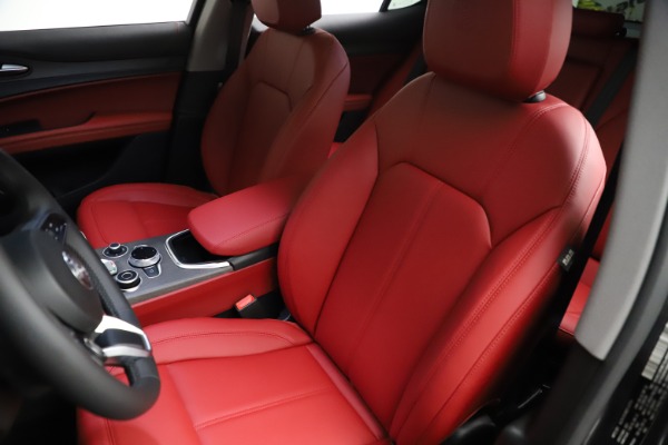 New 2021 Alfa Romeo Stelvio Ti Q4 for sale Sold at Bugatti of Greenwich in Greenwich CT 06830 15