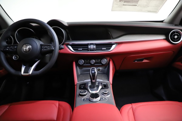 New 2021 Alfa Romeo Stelvio Ti Q4 for sale Sold at Bugatti of Greenwich in Greenwich CT 06830 17
