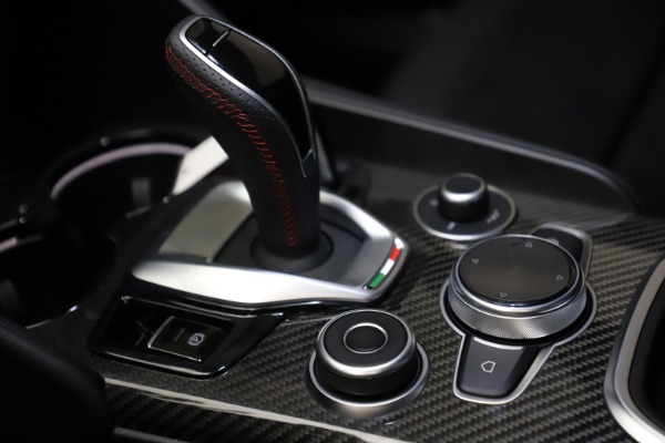 New 2021 Alfa Romeo Giulia Quadrifoglio for sale Sold at Bugatti of Greenwich in Greenwich CT 06830 26