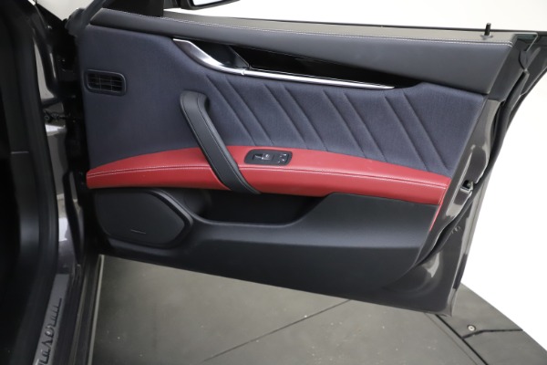 Used 2018 Maserati Ghibli SQ4 GranLusso for sale $55,900 at Bugatti of Greenwich in Greenwich CT 06830 18