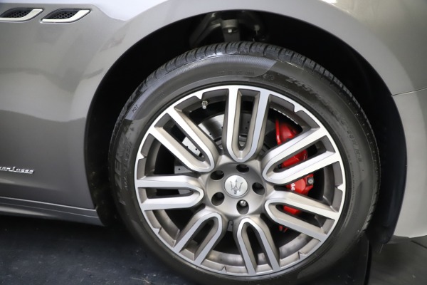 Used 2018 Maserati Ghibli SQ4 GranLusso for sale $55,900 at Bugatti of Greenwich in Greenwich CT 06830 22