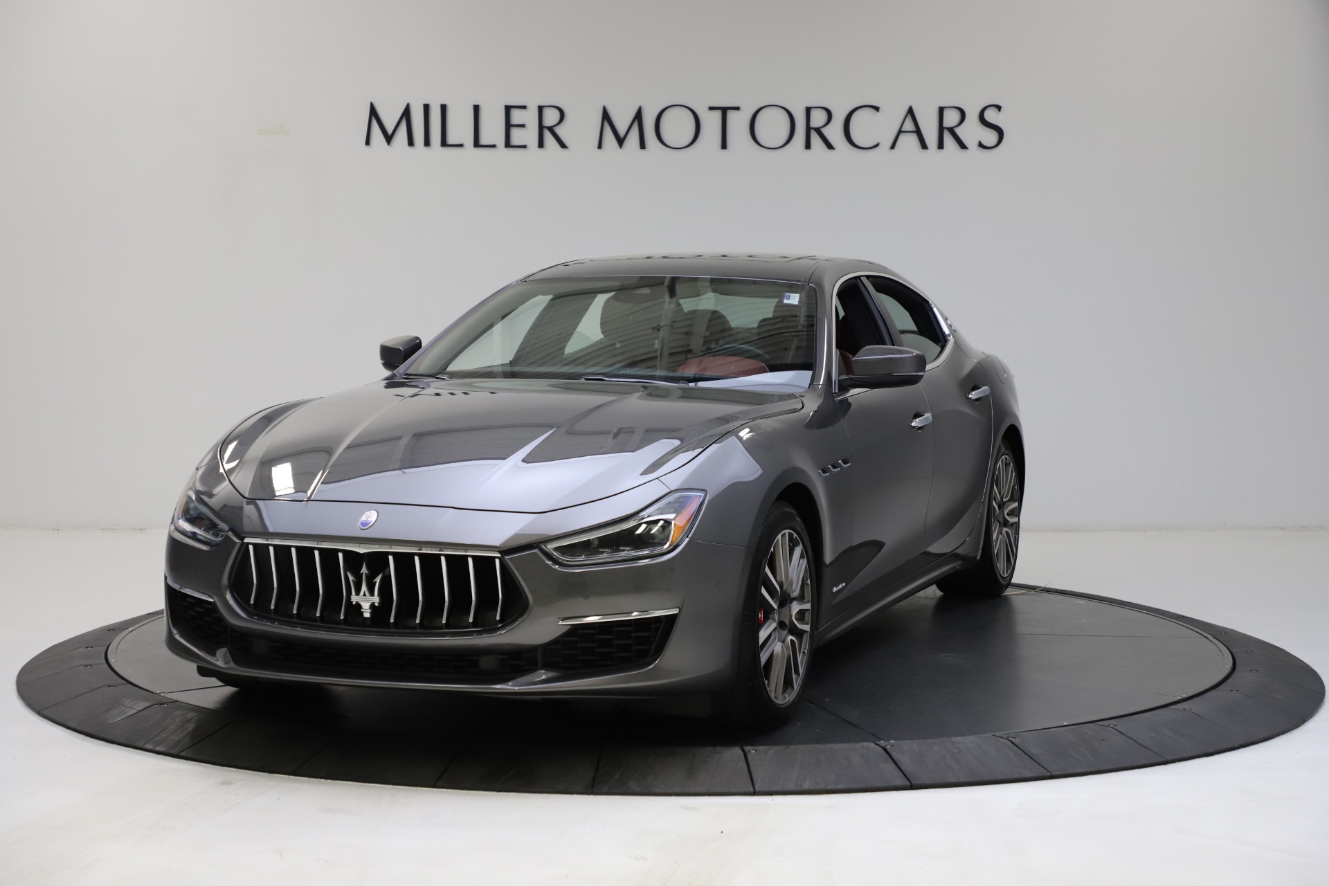 Used 2018 Maserati Ghibli SQ4 GranLusso for sale Sold at Bugatti of Greenwich in Greenwich CT 06830 1