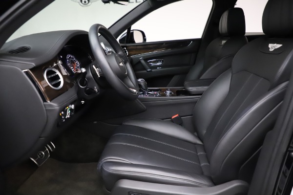 Used 2018 Bentley Bentayga Onyx Edition for sale $149,900 at Bugatti of Greenwich in Greenwich CT 06830 18