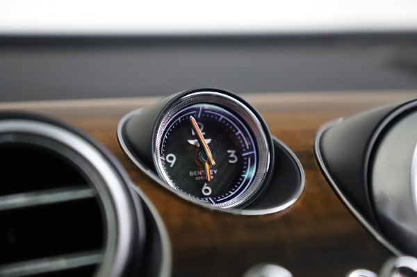 Used 2018 Bentley Bentayga Onyx Edition for sale $149,900 at Bugatti of Greenwich in Greenwich CT 06830 24