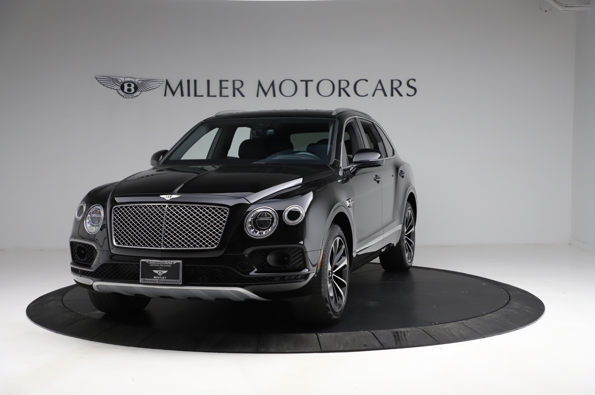 Used 2018 Bentley Bentayga Onyx Edition for sale $149,900 at Bugatti of Greenwich in Greenwich CT 06830 1