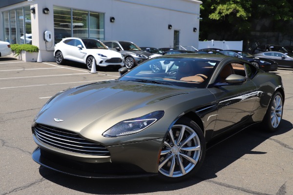 Used 2018 Aston Martin DB11 V8 for sale Sold at Bugatti of Greenwich in Greenwich CT 06830 24