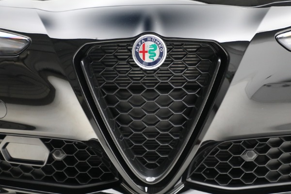 New 2021 Alfa Romeo Giulia Q4 for sale Sold at Bugatti of Greenwich in Greenwich CT 06830 13