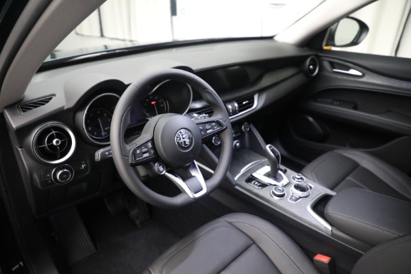 Used 2021 Alfa Romeo Stelvio Q4 for sale Sold at Bugatti of Greenwich in Greenwich CT 06830 16