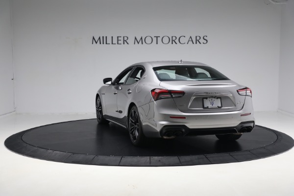 Used 2021 Maserati Ghibli S Q4 for sale Sold at Bugatti of Greenwich in Greenwich CT 06830 11