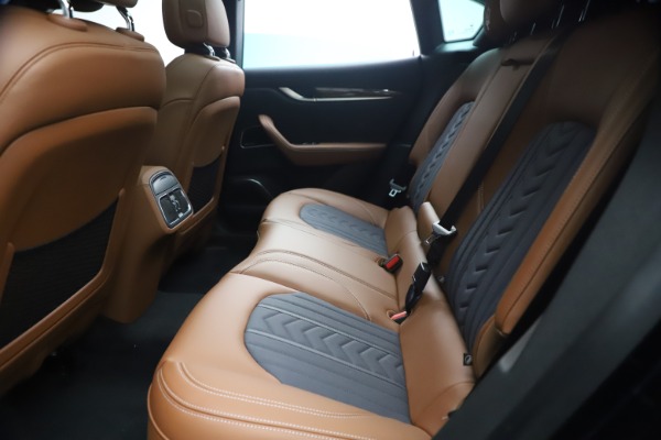 New 2021 Maserati Levante Q4 GranLusso for sale $93,385 at Bugatti of Greenwich in Greenwich CT 06830 18