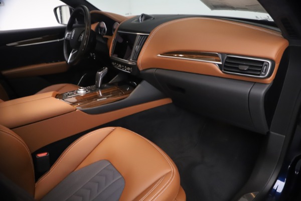 New 2021 Maserati Levante Q4 GranLusso for sale $93,385 at Bugatti of Greenwich in Greenwich CT 06830 21
