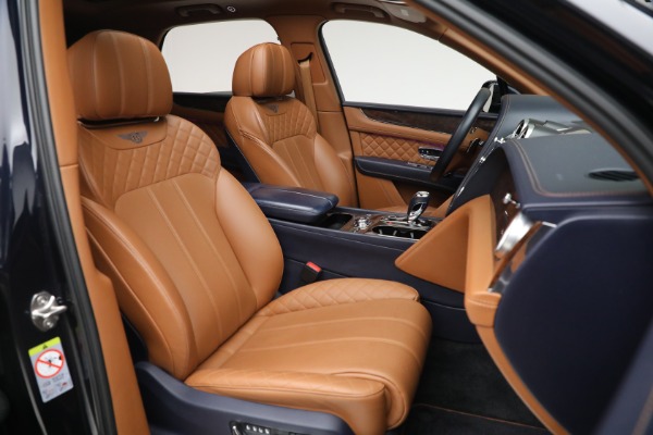Used 2018 Bentley Bentayga W12 Signature for sale $109,900 at Bugatti of Greenwich in Greenwich CT 06830 26