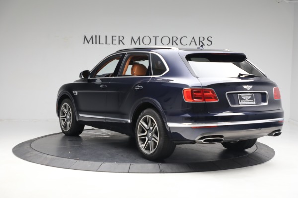 Used 2018 Bentley Bentayga W12 Signature for sale $109,900 at Bugatti of Greenwich in Greenwich CT 06830 5
