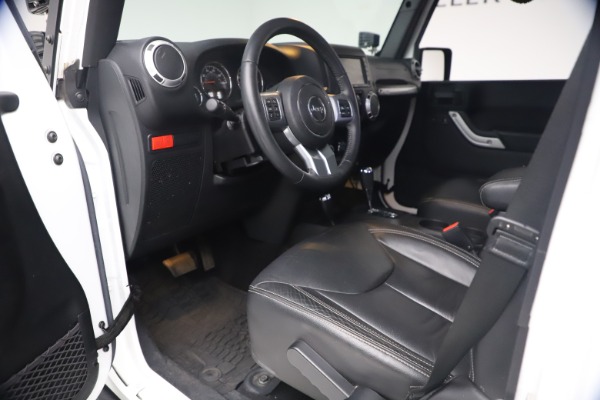Used 2015 Jeep Wrangler Unlimited Rubicon Hard Rock for sale Sold at Bugatti of Greenwich in Greenwich CT 06830 14