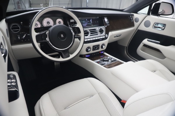 New 2021 Rolls-Royce Dawn for sale Sold at Bugatti of Greenwich in Greenwich CT 06830 27