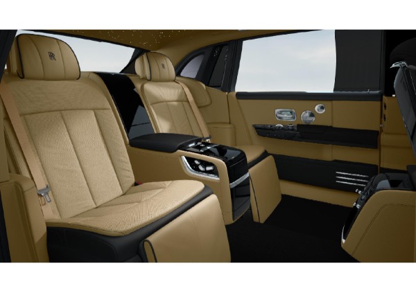 New 2022 Rolls-Royce Phantom EWB for sale Sold at Bugatti of Greenwich in Greenwich CT 06830 6