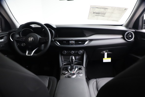 New 2021 Alfa Romeo Stelvio Ti for sale $51,955 at Bugatti of Greenwich in Greenwich CT 06830 15