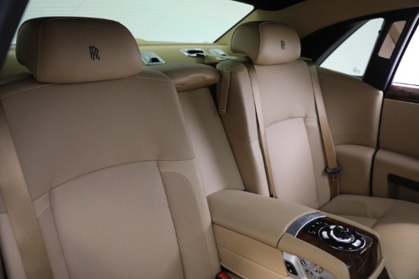 Used 2011 Rolls-Royce Ghost for sale Sold at Bugatti of Greenwich in Greenwich CT 06830 17