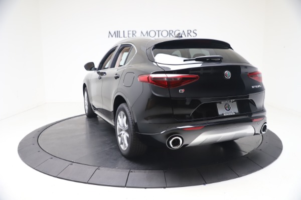 New 2021 Alfa Romeo Stelvio Ti Lusso Q4 for sale Sold at Bugatti of Greenwich in Greenwich CT 06830 5