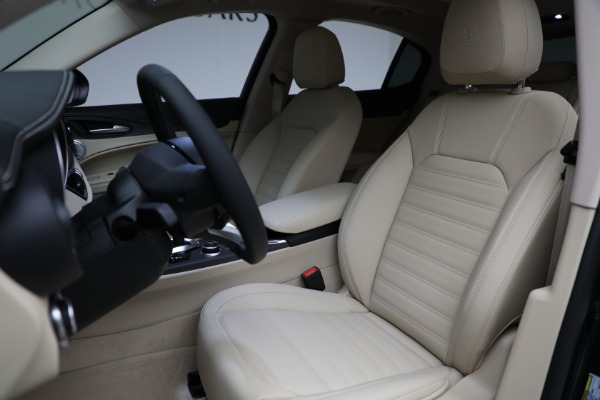 New 2021 Alfa Romeo Stelvio Ti Q4 for sale Sold at Bugatti of Greenwich in Greenwich CT 06830 15