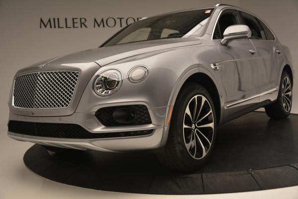 Used 2017 Bentley Bentayga W12 for sale Sold at Bugatti of Greenwich in Greenwich CT 06830 17