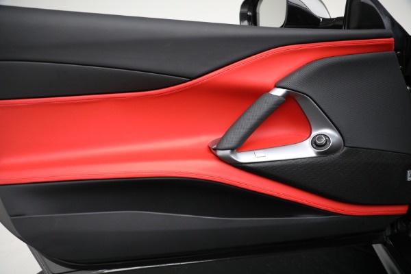 Used 2018 Ferrari 812 Superfast for sale $414,900 at Bugatti of Greenwich in Greenwich CT 06830 16