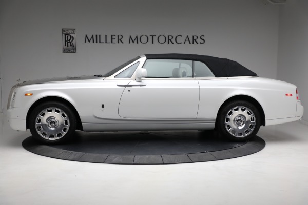 Used 2017 Rolls-Royce Phantom Drophead Coupe for sale Sold at Bugatti of Greenwich in Greenwich CT 06830 11