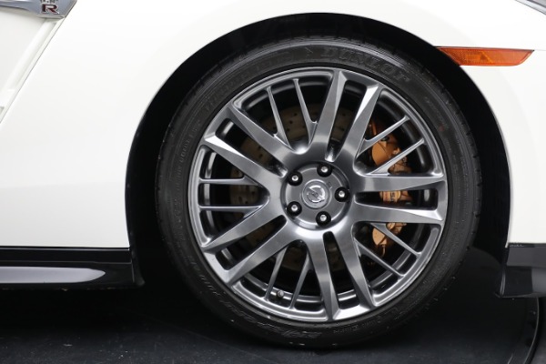 Used 2020 Nissan GT-R Premium for sale Sold at Bugatti of Greenwich in Greenwich CT 06830 22