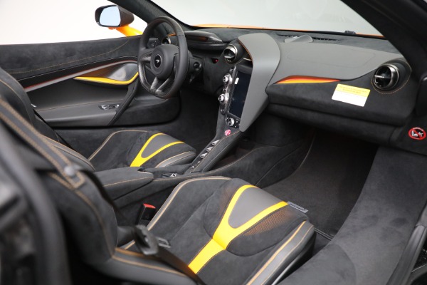 New 2021 McLaren 720S Spider for sale $378,110 at Bugatti of Greenwich in Greenwich CT 06830 27