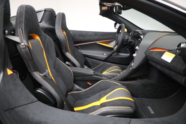 New 2021 McLaren 720S Spider for sale $378,110 at Bugatti of Greenwich in Greenwich CT 06830 28