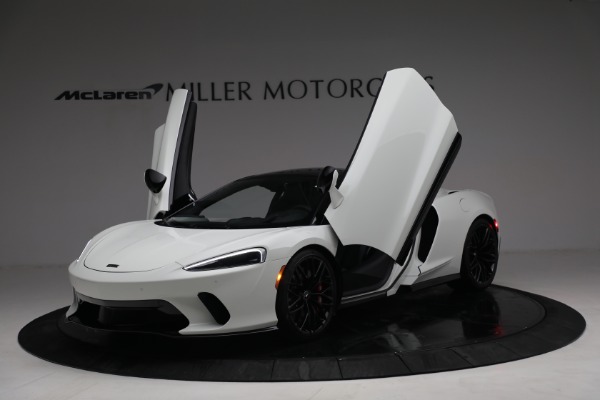 Used 2021 McLaren GT Luxe for sale Sold at Bugatti of Greenwich in Greenwich CT 06830 14