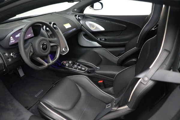 New 2021 McLaren GT Luxe for sale $217,205 at Bugatti of Greenwich in Greenwich CT 06830 17