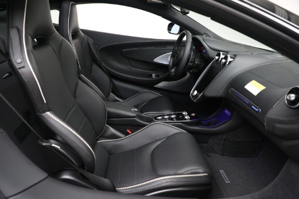 New 2021 McLaren GT Luxe for sale $217,205 at Bugatti of Greenwich in Greenwich CT 06830 22