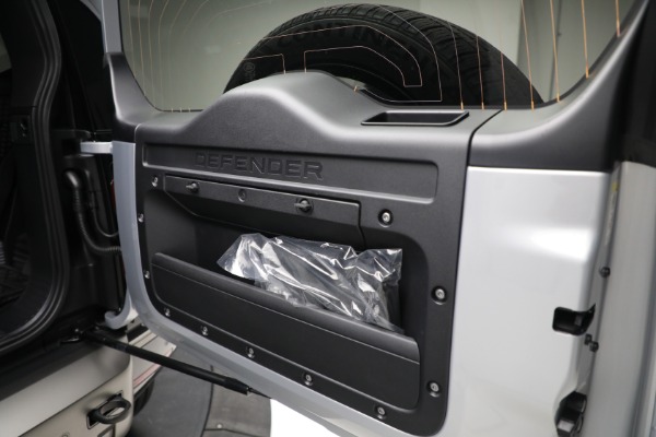Used 2021 Land Rover Defender 90 X-Dynamic S for sale Sold at Bugatti of Greenwich in Greenwich CT 06830 24