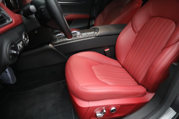 New 2021 Maserati Ghibli SQ4 GranLusso for sale Sold at Bugatti of Greenwich in Greenwich CT 06830 15