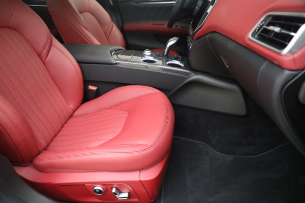 New 2021 Maserati Ghibli SQ4 GranLusso for sale Sold at Bugatti of Greenwich in Greenwich CT 06830 23