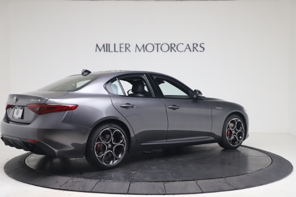 New 2022 Alfa Romeo Giulia Veloce for sale Sold at Bugatti of Greenwich in Greenwich CT 06830 8