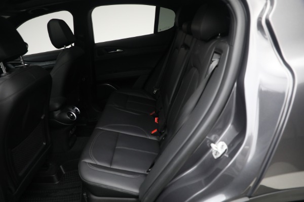 New 2022 Alfa Romeo Stelvio Sprint for sale $52,305 at Bugatti of Greenwich in Greenwich CT 06830 18