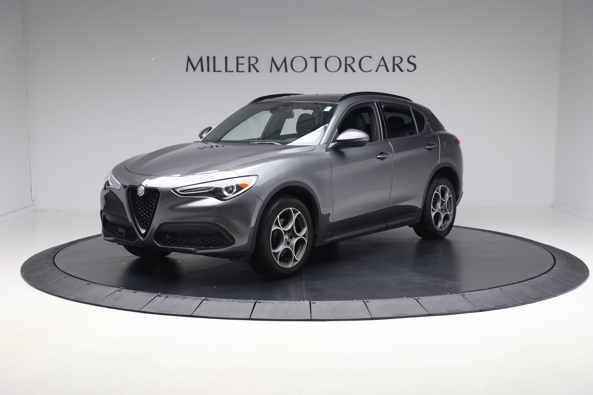 New 2022 Alfa Romeo Stelvio Sprint for sale $52,305 at Bugatti of Greenwich in Greenwich CT 06830 1