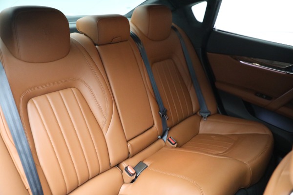 Used 2014 Maserati Quattroporte S Q4 for sale Sold at Bugatti of Greenwich in Greenwich CT 06830 21