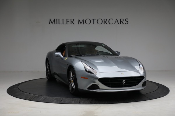 Used 2017 Ferrari California T for sale Sold at Bugatti of Greenwich in Greenwich CT 06830 23