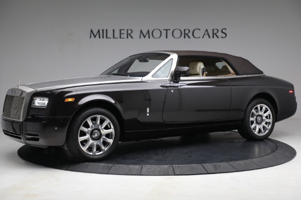 Used 2015 Rolls-Royce Phantom Drophead Coupe for sale Sold at Bugatti of Greenwich in Greenwich CT 06830 15