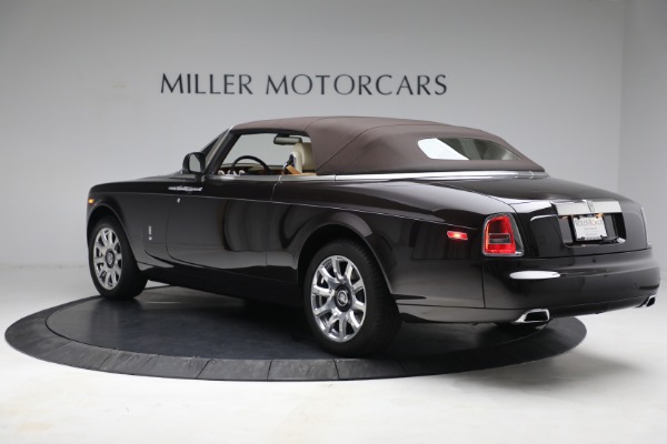 Used 2015 Rolls-Royce Phantom Drophead Coupe for sale Sold at Bugatti of Greenwich in Greenwich CT 06830 18