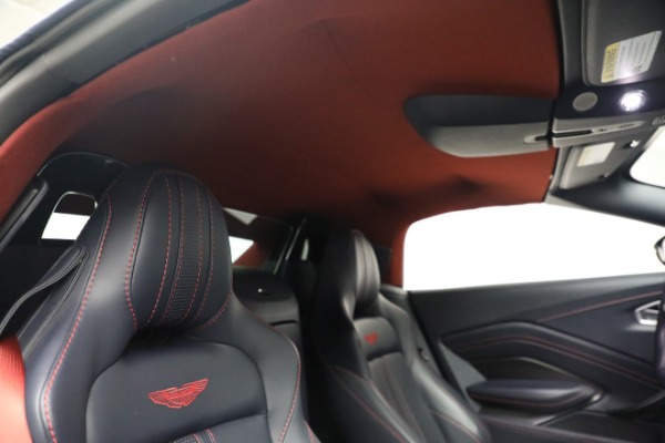Used 2021 Aston Martin Vantage Roadster for sale $174,900 at Bugatti of Greenwich in Greenwich CT 06830 27