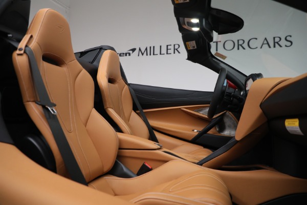 New 2022 McLaren 720S Spider for sale Sold at Bugatti of Greenwich in Greenwich CT 06830 25