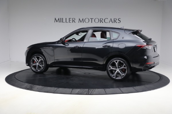 New 2022 Maserati Levante Modena for sale $113,375 at Bugatti of Greenwich in Greenwich CT 06830 5