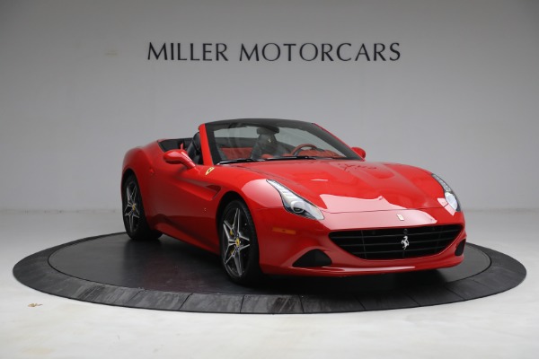 Used 2017 Ferrari California T for sale Sold at Bugatti of Greenwich in Greenwich CT 06830 11